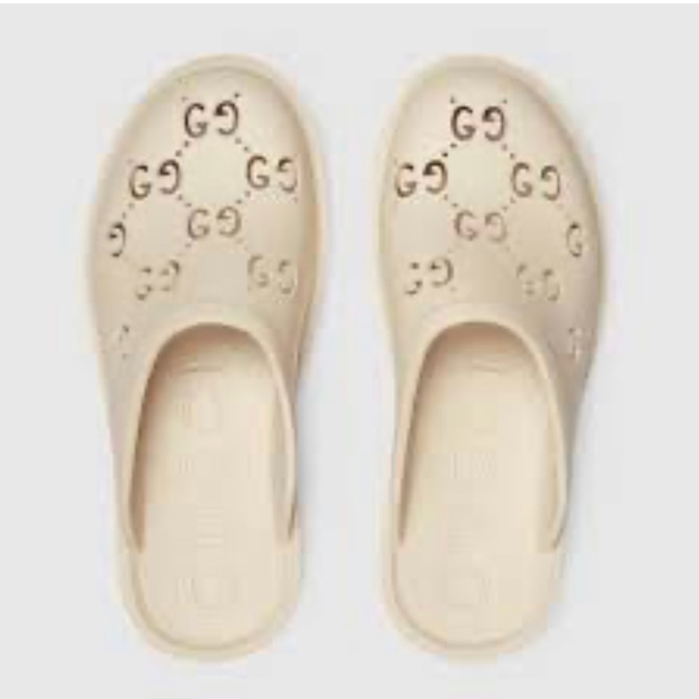 NWOT GUCCI Ivory Cream UNISEX Mule Slip On Sandals Size 37
